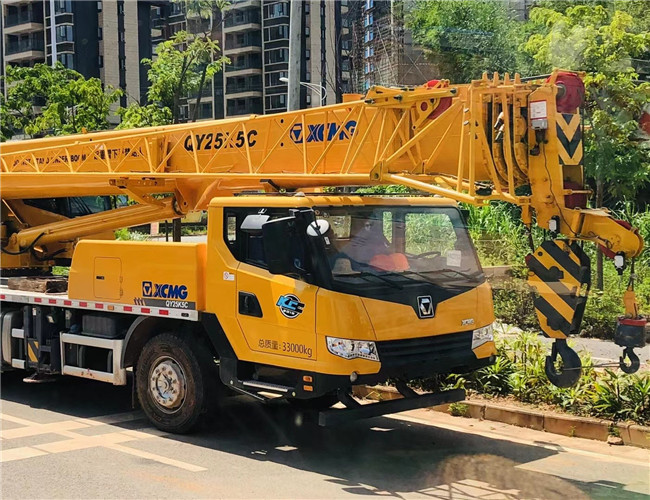 平城区大件设备吊装租赁吊车