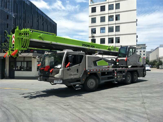 平城区随车吊师傅告诉你租赁随车吊车如何区分吨位