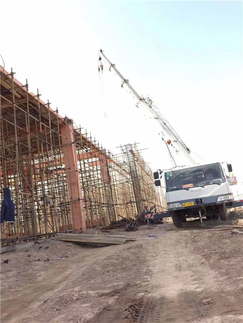 平城区吊车作业的安全注意事项有哪些？