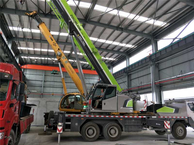 平城区高空车出租需要注意哪些安全事项？