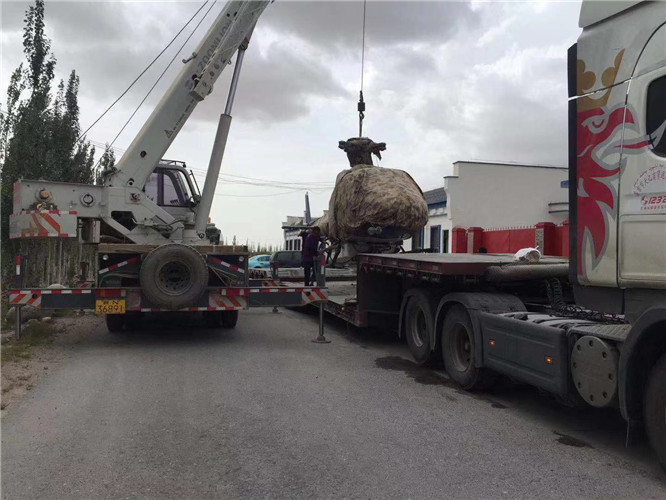 平城区狭窄场地（如小区、车间）适合用哪种吊车？