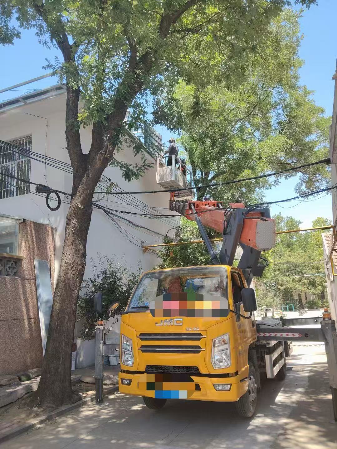 平城区高空作业车能吊装重物吗？最大承载多少公斤？